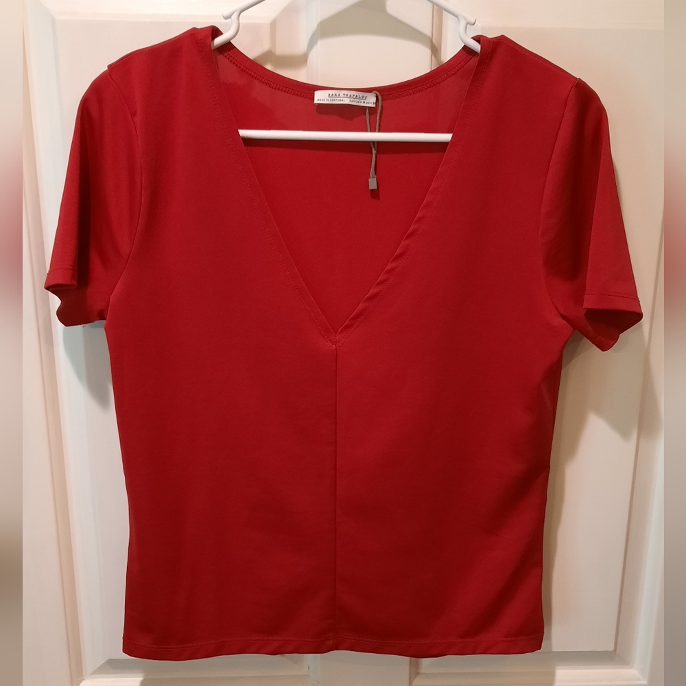 Zara size Medium Red V-neck Short Sleeve Blouse